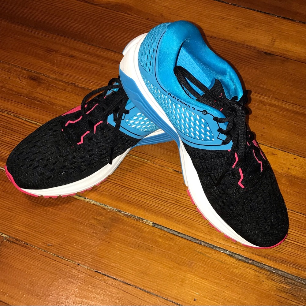 Brooks Ravenna 9 Women’s Running Shoes Size 11